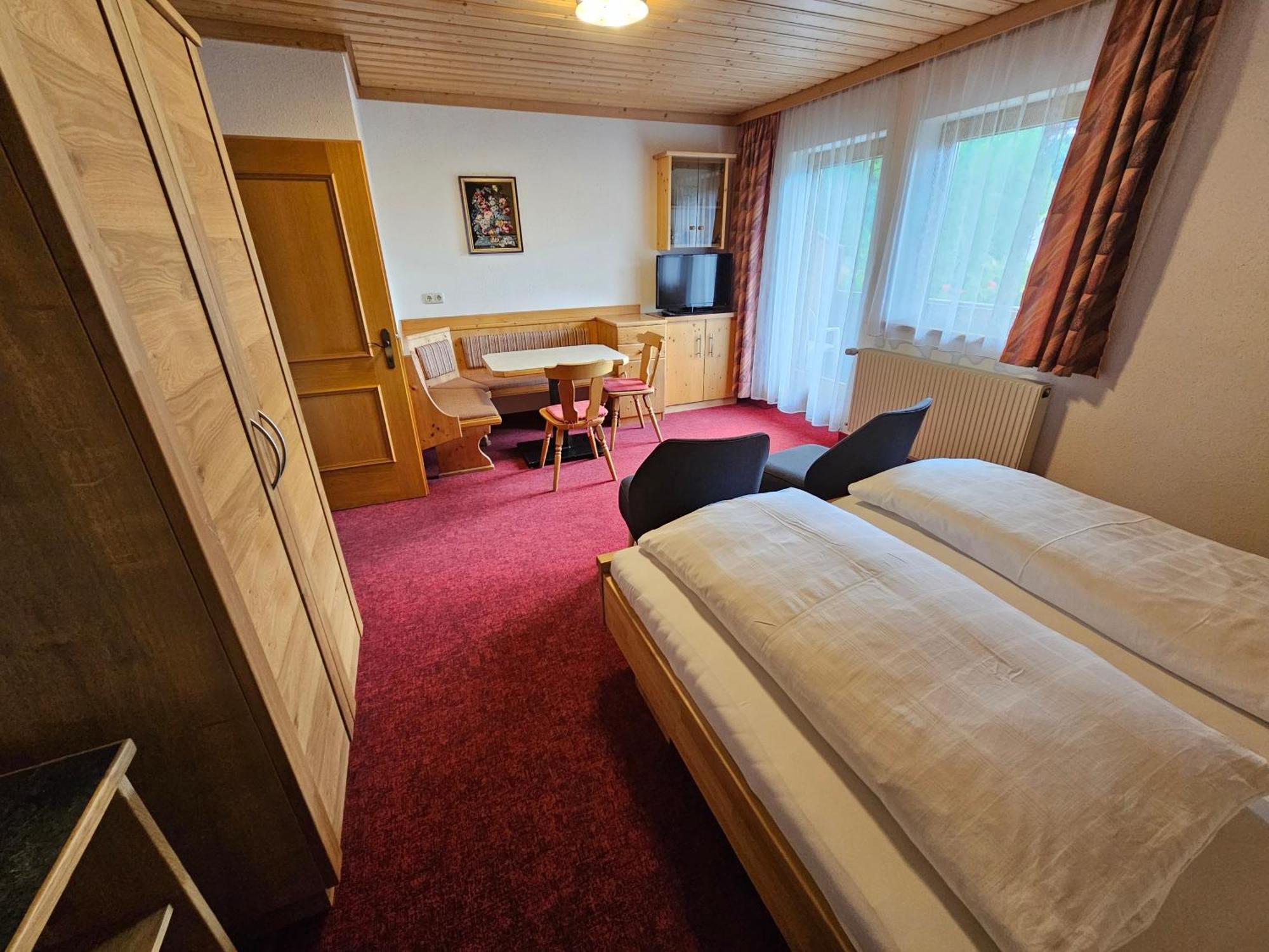 Pension Appartement Ambrosi Хайлигенблут Екстериор снимка